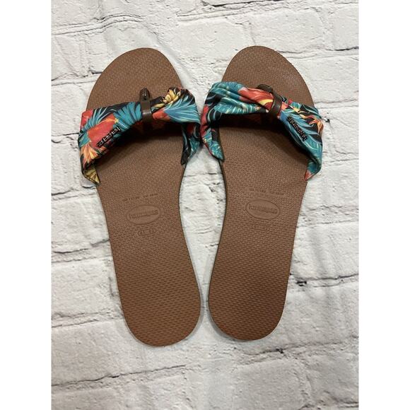 🔥SALE Havianas Tropical Floral Hawaiian Print flip flops Sandals size 11/12 - Picture 2 of 4
